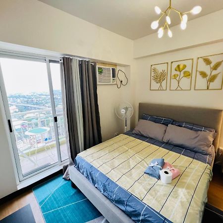 The Celandine By Dmci Homes Caloocan Экстерьер фото
