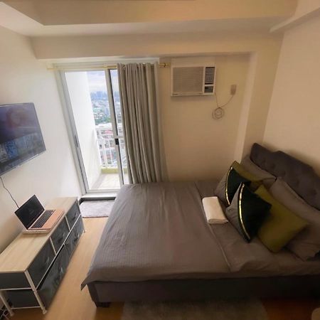 The Celandine By Dmci Homes Caloocan Экстерьер фото