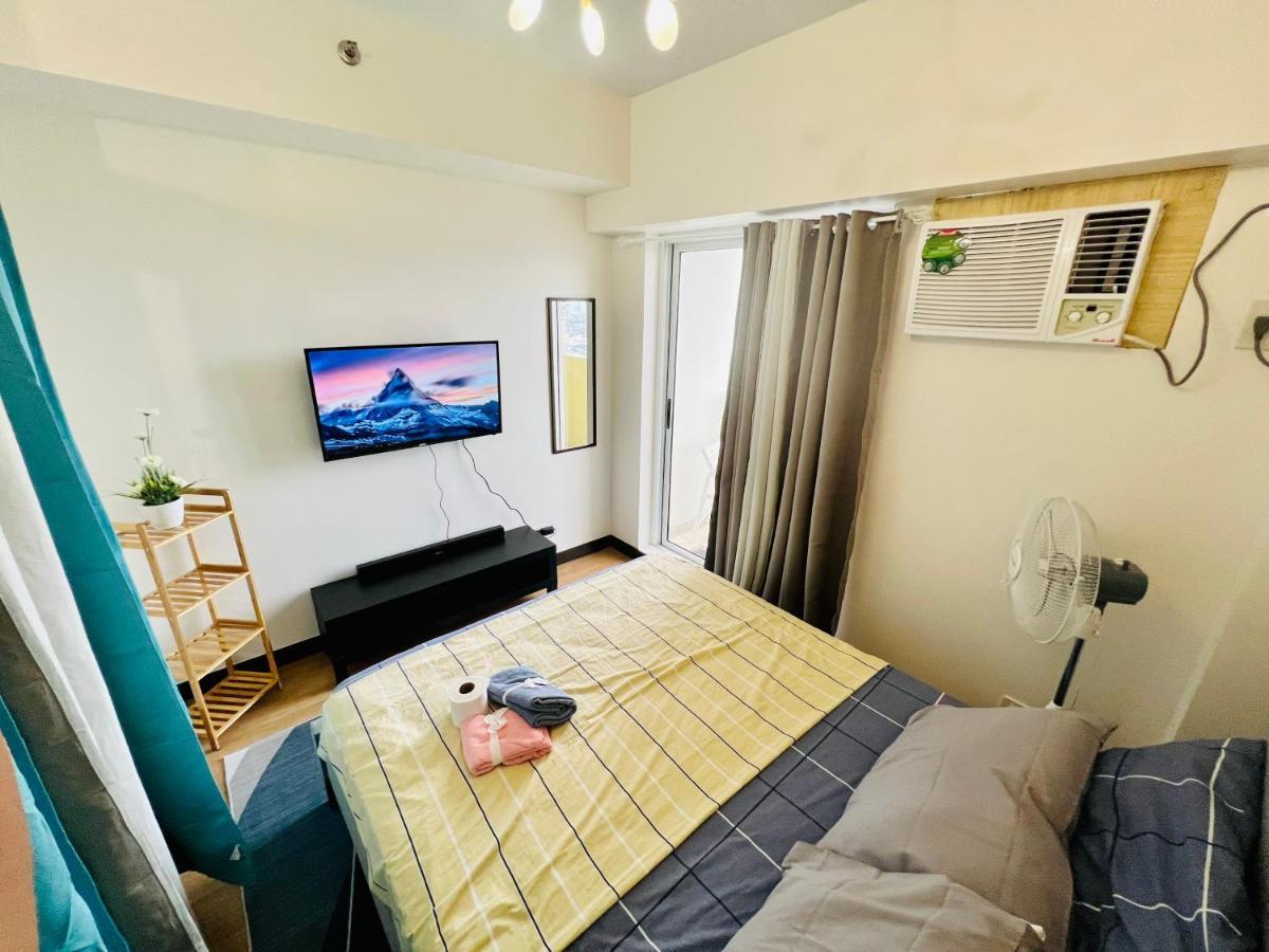 The Celandine By Dmci Homes Caloocan Экстерьер фото